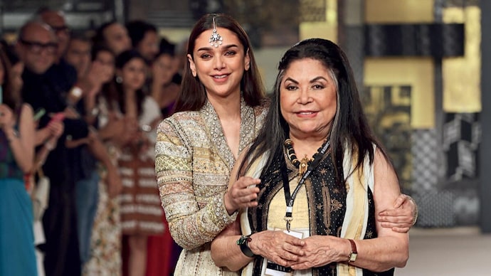 Ritu Kumar with showstopper Aditi Rao Hydari at India Couture Week, 2023. (Photo: Getty Images)